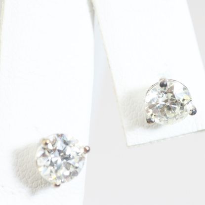 Picture of 14k White Gold Dimond Solitaire Earrings 