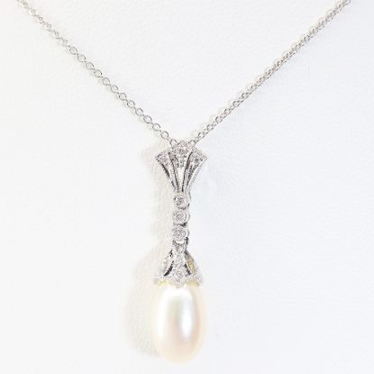 Picture of 18k White Gold Cultured Pearl & Diamond Necklace