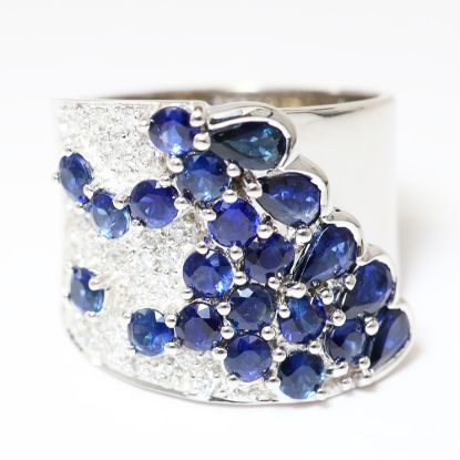 Picture of 14k White Gold Sapphire & Pavé Set Diamond Ring