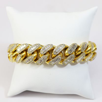 Picture of 10k Yellow Gold Pavé Set Diamond Chain Link Bracelet