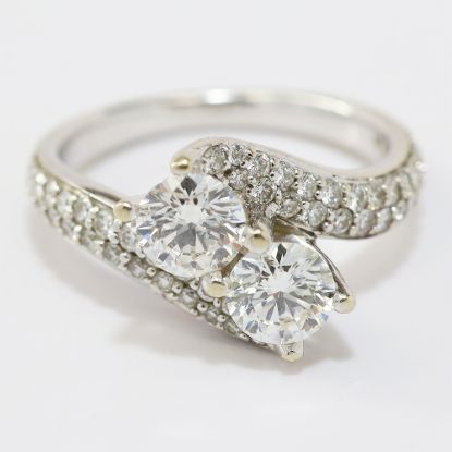 Picture of 14k White Gold Swirl Pavé Set Diamond Ring