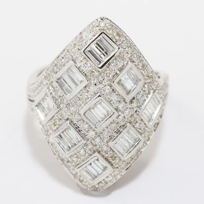 Picture of 14k White Gold Pavé Set Diamond Ring