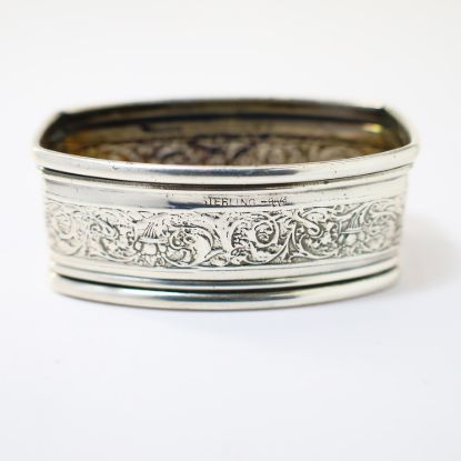 Picture of Ornate Scroll Oval Napkin Ring by Webster Sterling Silver