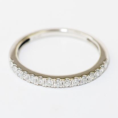 Picture of 14k White Gold Diamond Band