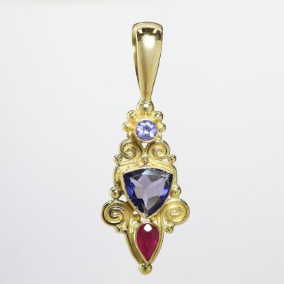 Picture of 18k Yellow Gold Bezel Set Gemstone Pendant