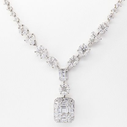 Picture of 14k White Gold Brilliant Diamond Drop Necklace
