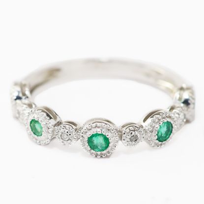 Picture of 14k White Gold Emerald & Diamond Band   