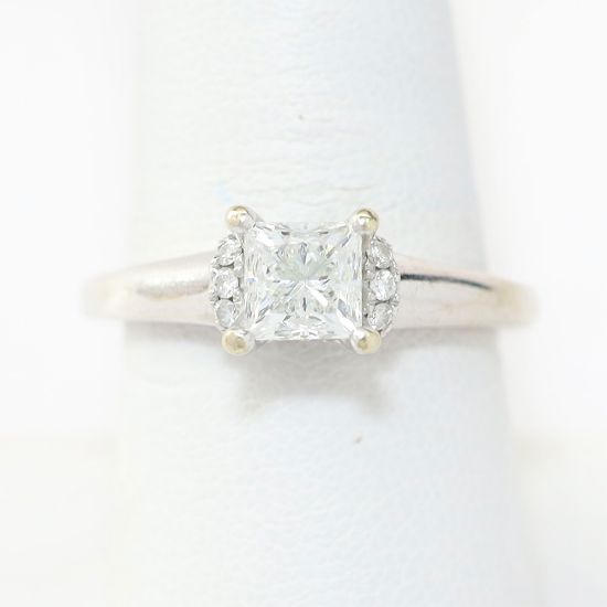 Picture of Vera Wang 14k White Gold Diamond & Sapphire Ring