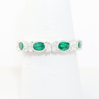 Picture of 18k White Gold Oval Emerald & Diamond Ring