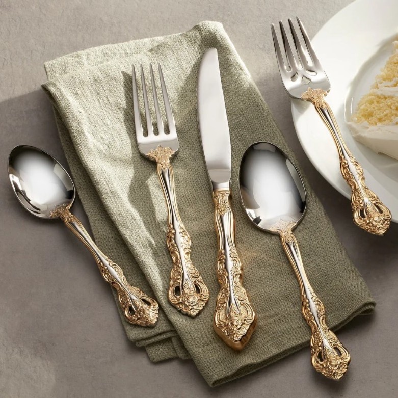 Show products in the Golden Michelangelo pattern