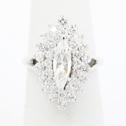 Picture of 18k White Gold Diamond Ring