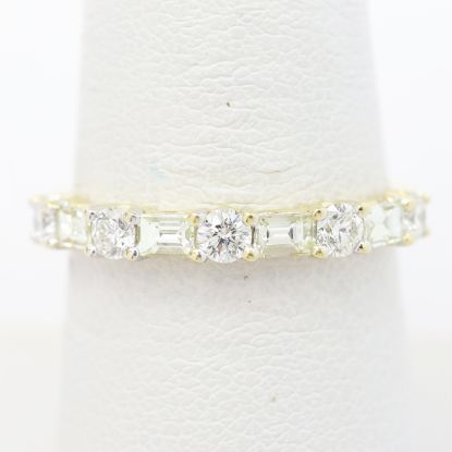 Picture of 14k Yellow Gold Diamond Band