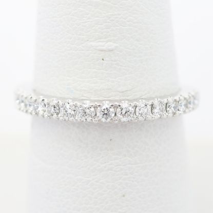 Picture of 14k White Gold Diamond Band