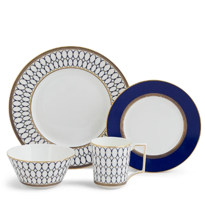 Picture of New Dinnerware Set, 4 Pieces