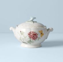 Picture of New Covered Casserole Dish
