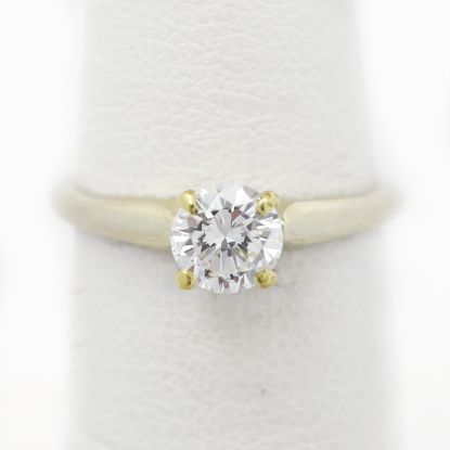 Picture of 18k White Gold Solitaire Diamond Ring