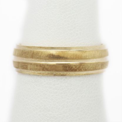 Picture of 14k Yellow Gold Brushed Ring Band