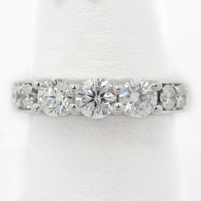 Picture of 14k White Gold Diamond Band