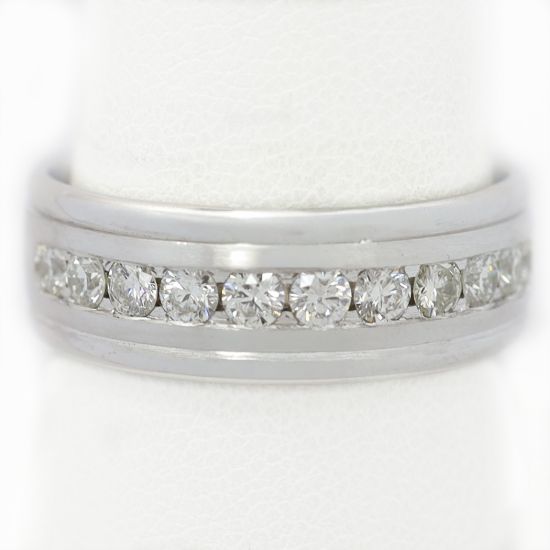 Picture of 14k White Gold Diamond Band
