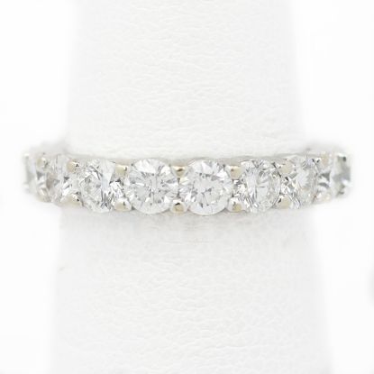 Picture of 14k White Gold Diamond Band