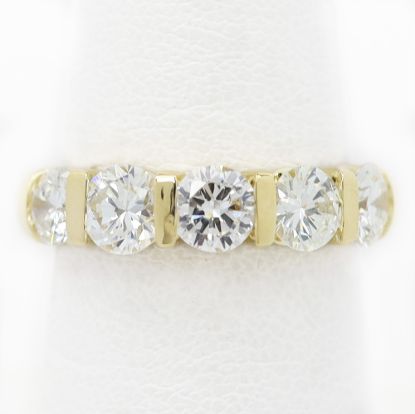 Picture of 14k Yellow Gold Diamond Band