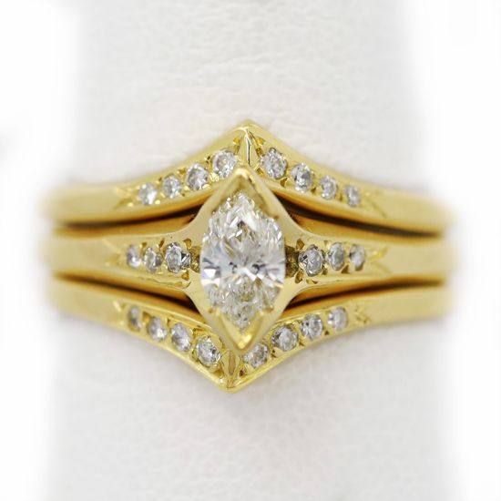 Picture of 18k Yellow Gold Diamond Bridal Set