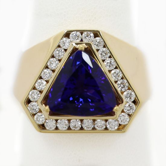 Picture of 14k Yellow Gold Tanzanite & Diamond Ring