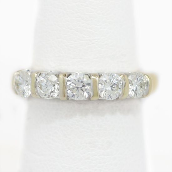 Picture of 14k Yellow Gold Brilliant Diamond Band