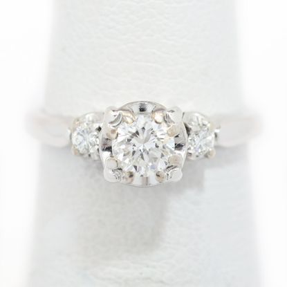 Picture of 18k White Gold Brilliant Diamond Ring
