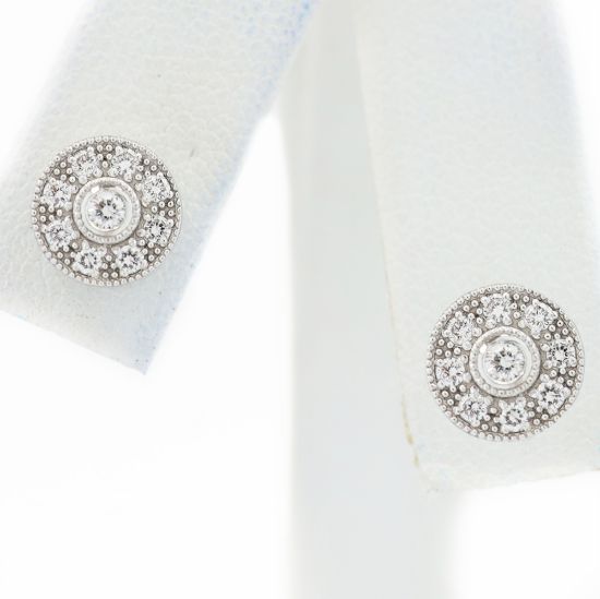 Picture of 18k White Gold Diamond Stud Earrings