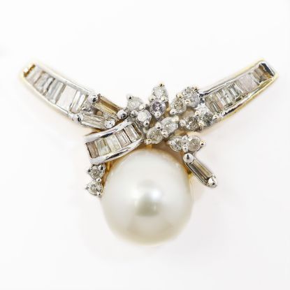 Picture of 14k Yellow Gold Freshwater Cultured Pearl & Diamond Pendant
