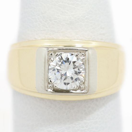 Picture of 14k Yellow Gold Brilliant Diamond Ring
