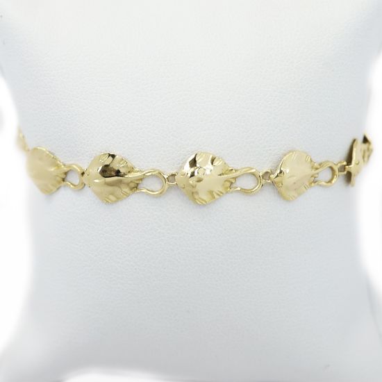Picture of 14k Yellow Gold Stingray Link Bracelet