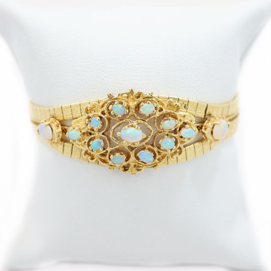 Picture of 14k Yellow Gold Opal Bracelet