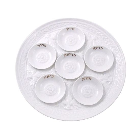 Picture of New Set of 6 Seder Dishes with Gold Writing
