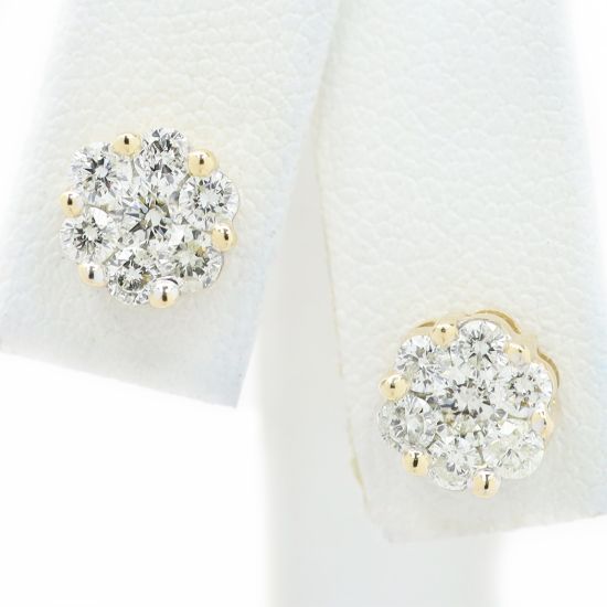 Picture of 14k Yellow Gold Brilliant Diamond Stud Earrings