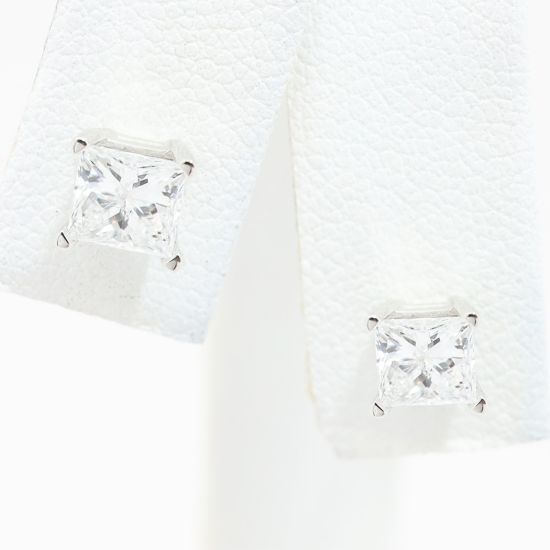 Picture of 14k White Gold Brilliant Diamond Solitaire Earring Studs
