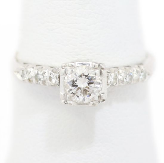 Picture of 18k White Gold Diamond Ring