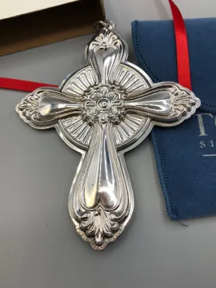 Picture of Towle 2003 Annual Cross Ornament, Sterling Silver, with box