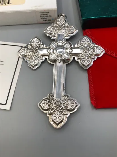 Picture of Towle 1999 Annual Cross Ornament, Sterling Silver, with box