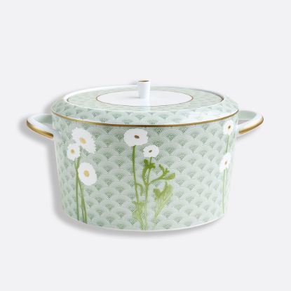 Picture of New Soup Tureen 68 oz
