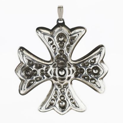 Picture of Sterling Silver 1975 Annual Christmas Cross Ornament, with Box