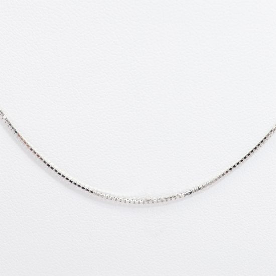Picture of 14k White Gold Thin Box Chain
