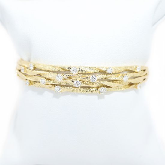 Picture of 14k Yellow Gold Diamond Bangle Bracelet