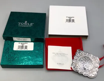 Picture of Towle 2001 Annual Sterling Silver Celtic Ornament with box, 2nd Edition